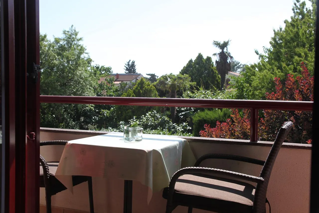 Apartament App Trinodis Bašanija